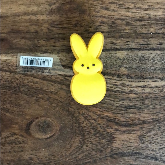 Limited Edition Peep Jibbitz 